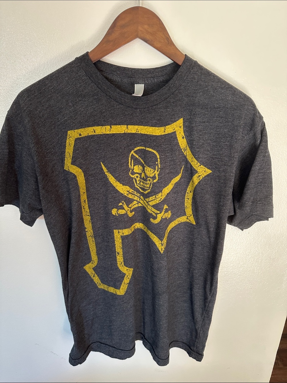 Pittsburgh Pirates Men’s tee